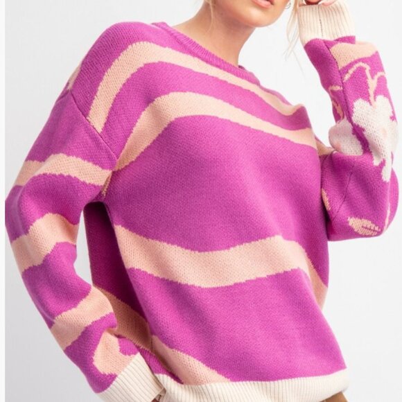 058.WAVE PATTERNED KNIT SWEATER TOP - Picture 2 of 4